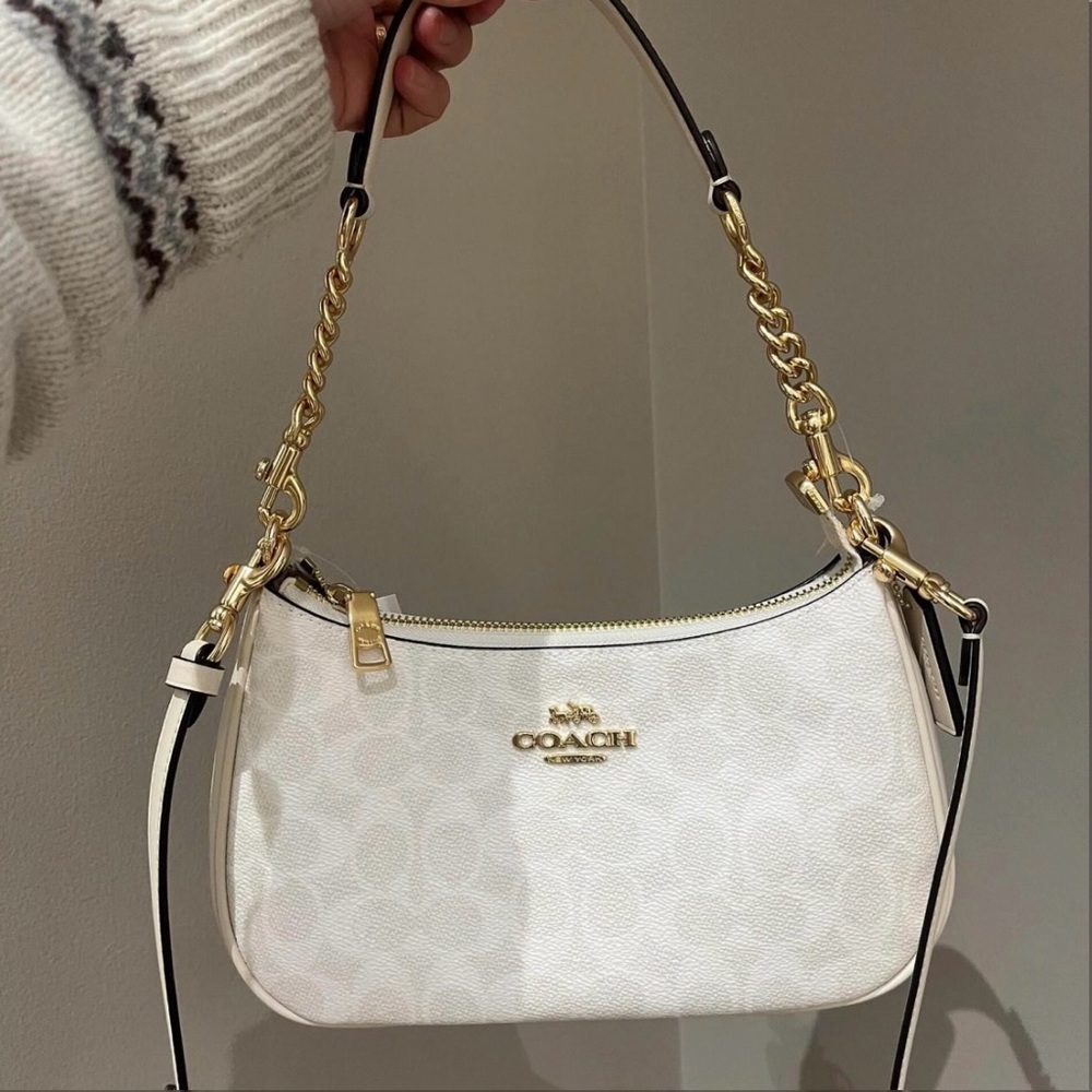 Coach White Shoulder Bag